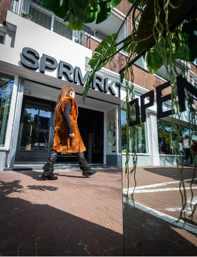 pro.157.sprmrkt_0161.webp